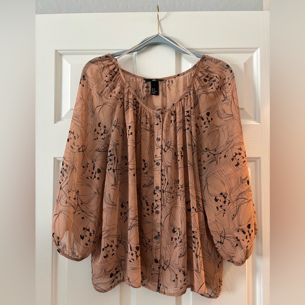 H&M 3/4 sleeve Elegant Lightweight Top